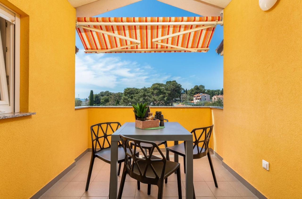 Vito With Sea View Apartment